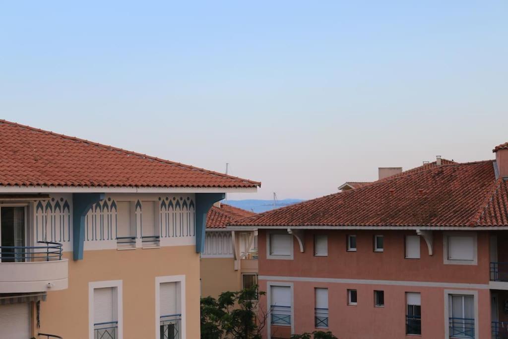 Port-Frejus, Le Paladien, Appartement 2 Pieces Climatise, Terrasse & Parking Zewnętrze zdjęcie